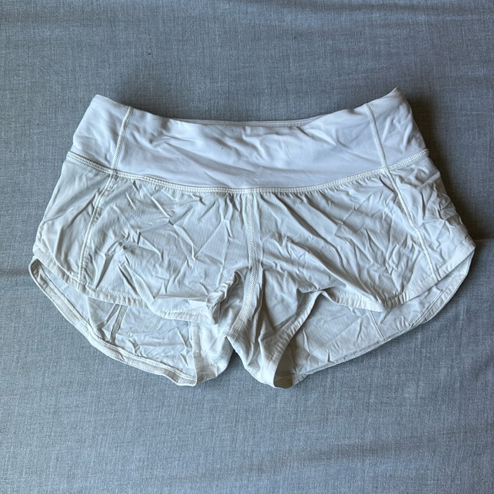 White lululemon speed it up shorts 2.5.